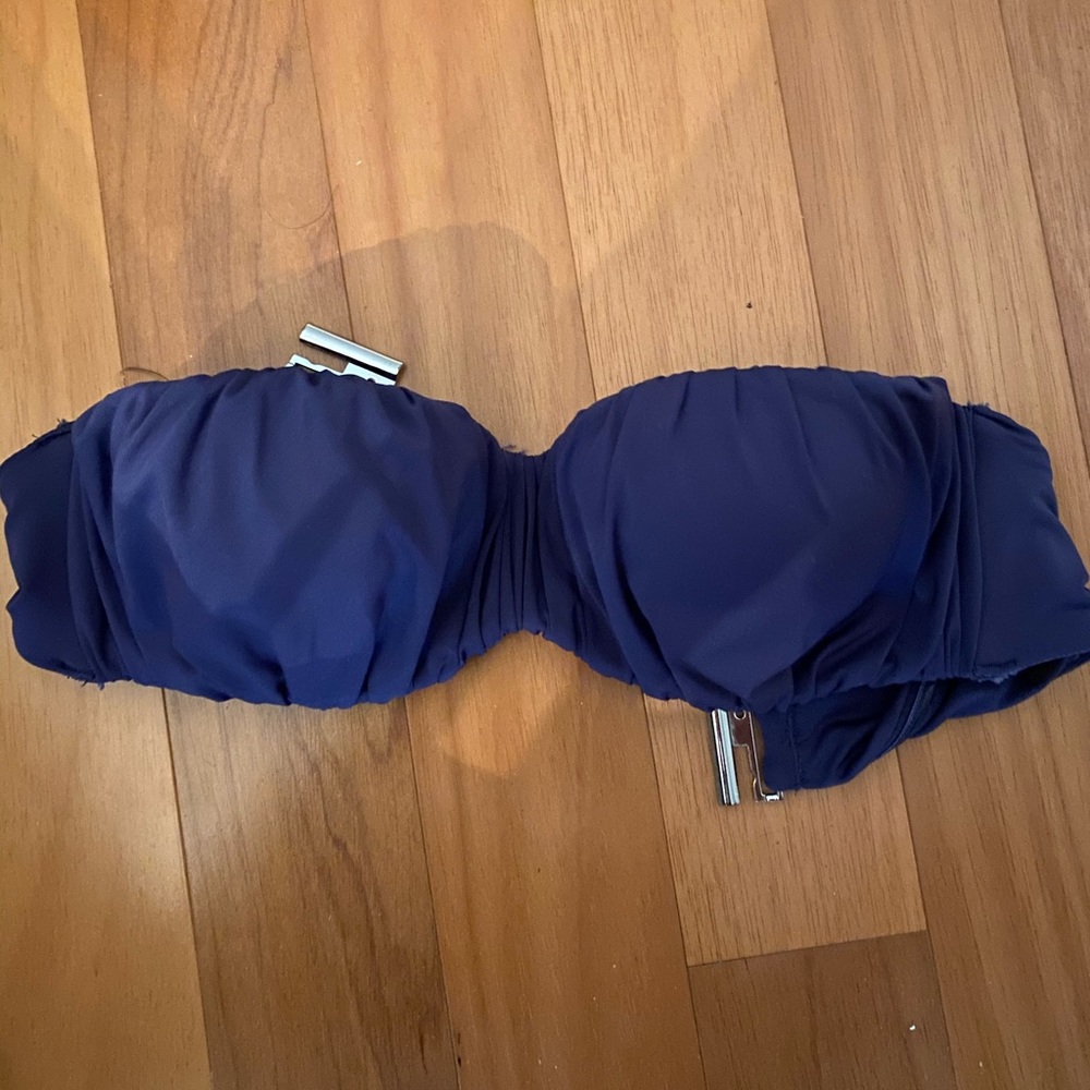 STRAPLESS bikini top